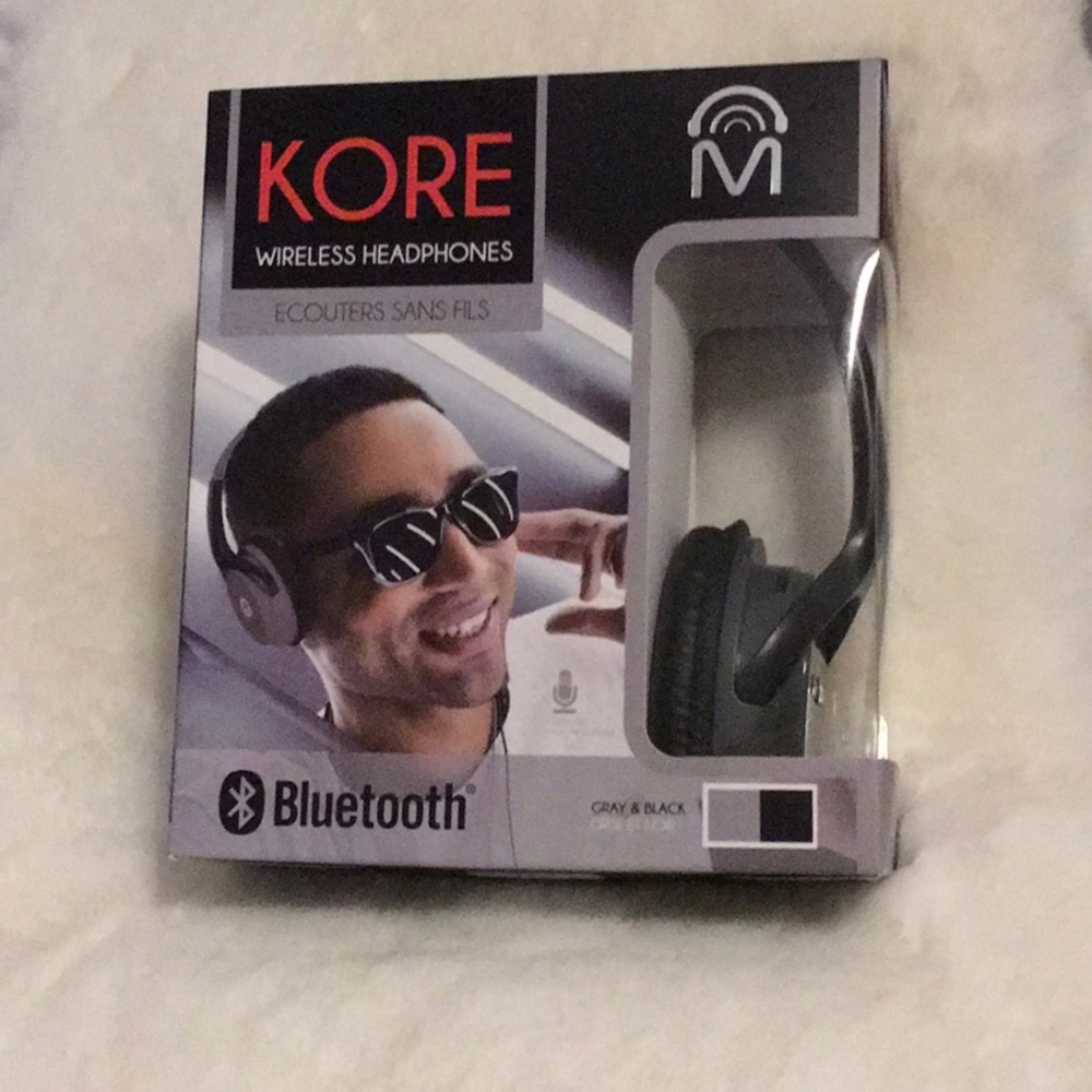 New in box. Kore Bluetooth wireless headphones